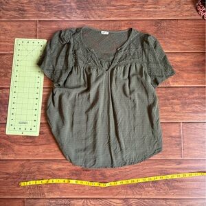 Elegant Olive Women's Blouse with Lace Accents